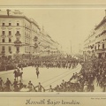 "Kossuth Lajos temetési menete az Erzsébet körúton (jobboldalt a New York-palota erkélye). A felvétel 1894. április 1-én készült." A kép forrását kérjük így adja meg: Fortepan / Budapest Főváros Levéltára. Levéltári jelzet: HU.BFL.XV.19.d.1.04.009