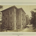 "Margitszigeti Nagyszálló nyugati homlokzata. A felvétel 1880-1890 között készült." A kép forrását kérjük így adja meg: Fortepan / Budapest Főváros Levéltára. Levéltári jelzet: HU.BFL.XV.19.d.1.06.035