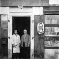 Hősök tere (Piac tér), Takács bolt.
