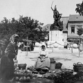 Dobó tér - Dobó István szobra (Stróbl Alajos, 1907).