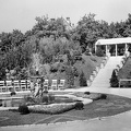 Villányi út (Szt. Imre herceg útja) 5-7. Szent Margit Gimnázium, kertrészlet.