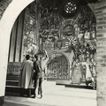 Szent István-mauzóleum, Szent István szarkofág és Aba Novák Vilmos falképei.