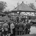 Mátyásföld, Újszász utca 41-43. Magyar Királyi Honvéd gépkocsiszertár díszudvara, haditechnikai bemutató.