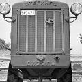 Mátyásföld, Újszász utca 41-43. Magyar Királyi Honvéd gépkocsiszertár, szovjet gyártmányú S-65 Sztalinyec traktor.