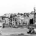 Széll Kálmán tér, szemben az Országos Levéltár tornya.