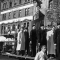 József körút a Népszínház utca torkolatától nézve. Május 1-i felvonulás.