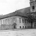 Batthyány tér, Szent Anna-templom.
