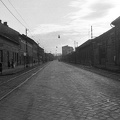 Váci út a Tinódi utca torkolatától a Zsilip utca ("Aranyköz") felé nézve.