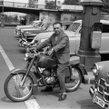 Jászai Mari tér, Danuvia 125-ös motorkerékpár.