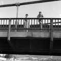 Luitpoldbrücke a Dunáról nézve.