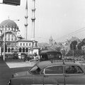 Tophane városrész, Nusretiye mecset, háttérben a Galata-torony.