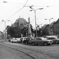 Fő tér (Hlavné namestie), szemben az Állami Színház, balra a Szentháromság-templom.