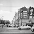 Bajcsy-Zsilinszky út, szemben a József Attila utca.